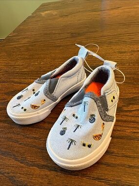 Kids Slip-On Canvas Sneakers with Tropical Embroidery - Light Gray Baby 3